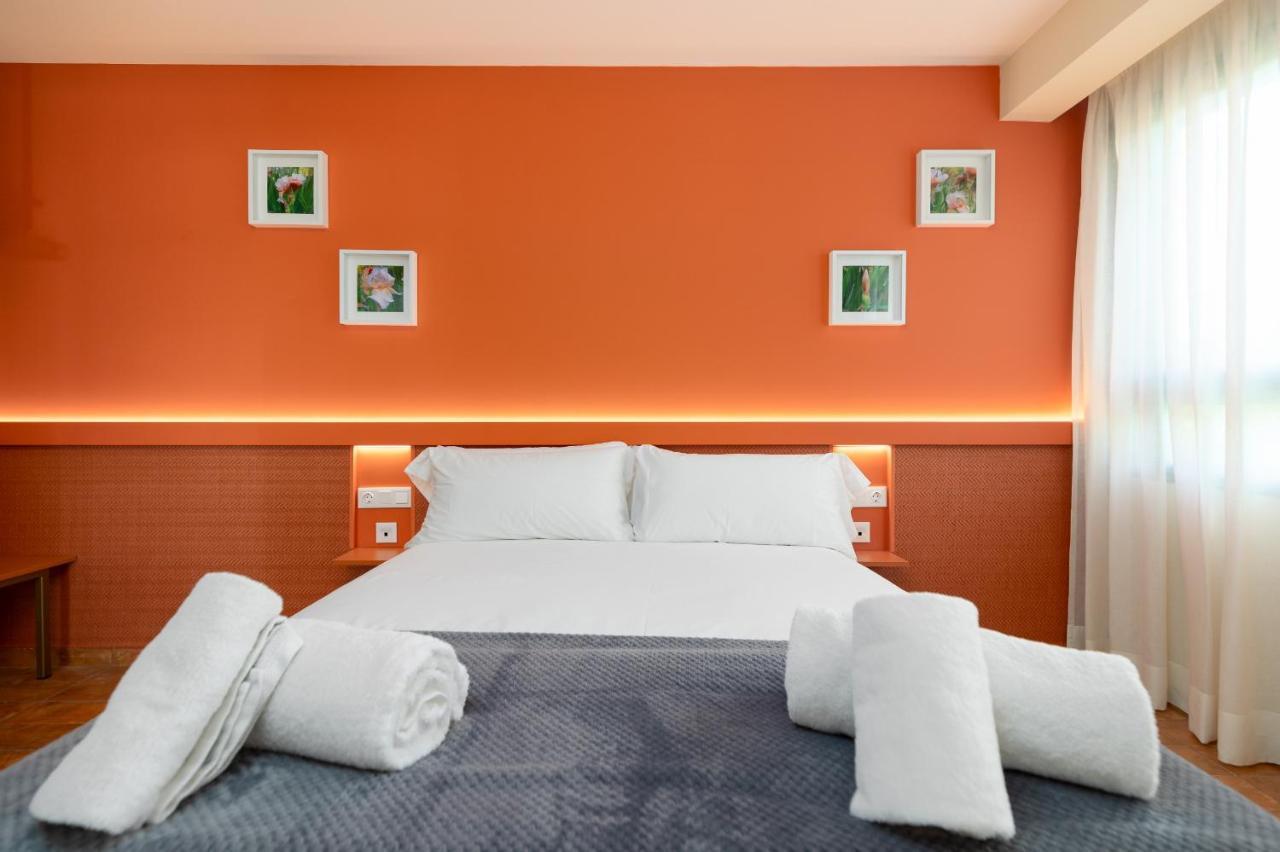 Apartamentos Las Ciencias S Valencia Exteriör bild