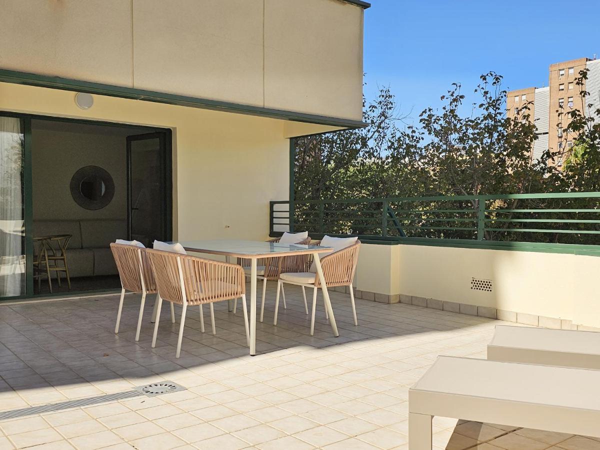 Apartamentos Las Ciencias S Valencia Exteriör bild